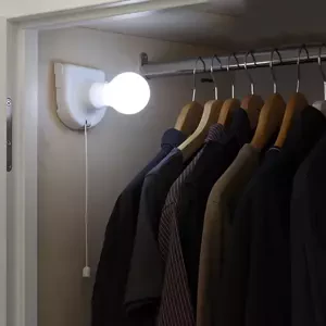 Přenosná LED žárovka - InnovaGoods
